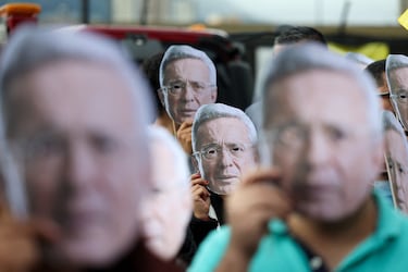 Condena de 12 años de prisión para Álvaro Uribe: por qué, de cuánto es la multa y qué se viene para el expresidente