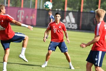 James y su primer entrenamiento en el Bayern