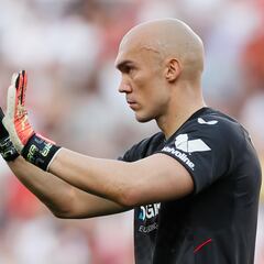 A Dmitrovic le avala su media