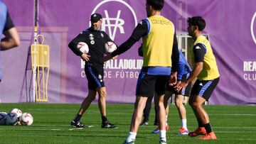 Valladolid 21/10/2024. Entrenamiento Del Real Valladolid. Pezzolano
Photogenic/Miguel Ángel Santos