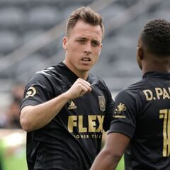 Carlos Vela pierde a Corey Baird en cambio a Houston Dynamo