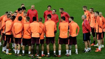 Valverde le quiere sacar el lado positivo a las dos derrotas consecutivas que acumuló en agosto ante el Madrid.