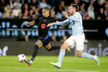 0-1. Baln largo de Jules Kound, ?scar Mingueza no mide bien el bote y Raphinha se planta slo para el mano a mano con Vicente Guaita y anotar el primer tanto en el minuto 14.