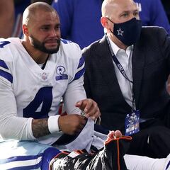 Dak Prescott sale del partido con lesión en el tobillo derecho