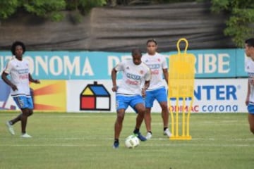 Selección a doble jornada en el cuarto día de entreno