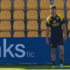 Mariano Carmona suma pólvora y hambre a la delantera del Alcorcón