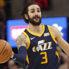 Ricky (20 y 4 triples) sigue de dulce y los Jazz, invictos en Utah