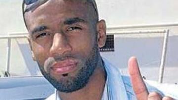 <b>SERÁ EL REFERENTE. </b>Kanouté volverá a cambiar de pareja en el ataque de Juande Ramos.