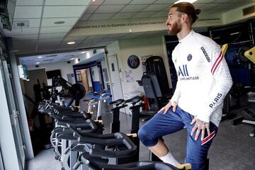 Primer entrenamiento del jugador nacido en Camas con el club parisino. 