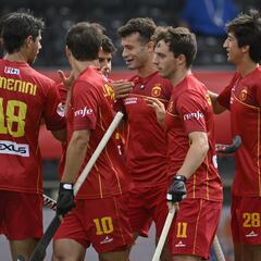 España le endosa diez goles a Austria, pero le falta uno más