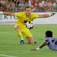 Fernando se une al club de los debutantes tardíos
