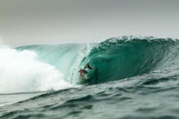 El Mundial de Surf Maui and Sons Arica Pro Tour 2015 , organizado por la Federación internacional de Surf, reune a 60 de los mejores raiders de todo el mundo. Ellos esperan domar la peligrosa ola “El Gringo” que rompe sobre las rocas, lo que la convierte en la competencia mas peligrosa en el circuito mundial.