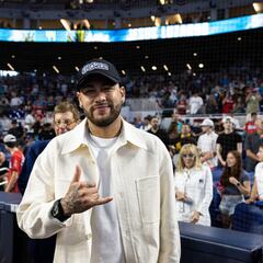 Does Neymar Jr want to sign for Inter Miami or Santos?