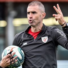 Garitano no pierde el tiempo pensando en su renovación