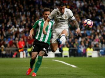 James Rodríguez y Alin Tosca.