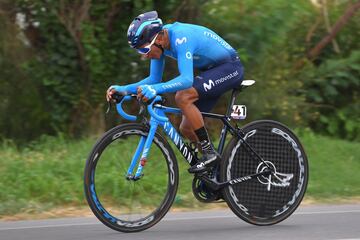 Segundo en 2013 y 2015 y tercero en 2016, a Nairo se le cruzaron los dos ¨²ltimos Tours. Esta temporada logr¨® una etapa en el Tour de Colombia, donde se ha preparado en altura para la ronda francesa. Pidi¨® al Movistar un equipo volcado en ¨¦l, pero en respu