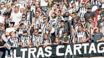 <b>ENTRAGADA A LA CAUSA. </b>La afición cree que el sueño del ascenso es más que posible.