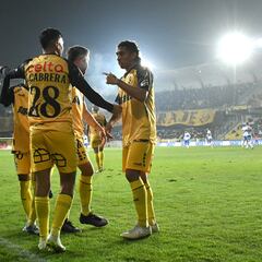 El fútbol chileno se juega al ritmo de Luciano Cabral