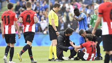 Ibai Gómez en su lesión.
