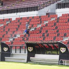 Las obras del Estadio de Vallecas en imágenes
