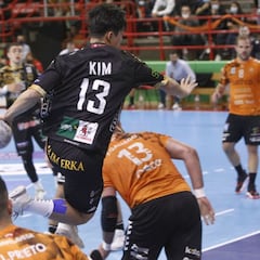 El debut del coreano Kim fue
un talismán para el Ademar