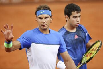 Rafael Nadal y Jaume Munar, en el partido de dobles contra los italianos Bolelli y Fognini en el torneo de Hamburgo 2015.