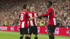 Unai L&oacute;pez, Muniain y Williams, durante el derbi ante la Real