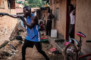 Naguru, un humilde barrio de Kampala, es el lugar de nacimiento de la mayoría de los campeones de boxeo de Uganda.