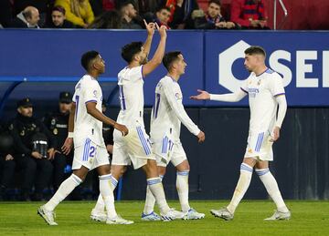 1-2. Marco Asensio celebra el segundo gol.