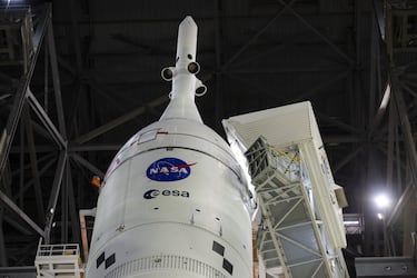 Guillermo González, ingeniero de la ESA: “Se va a construir una base espacial en la Luna”