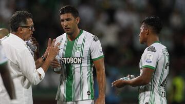 Juan Carlos Osorio y Diego Braghieri en un partido de Nacional.