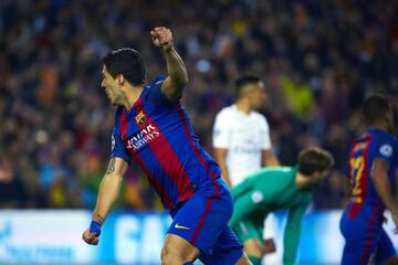 Suárez celebrates his opening goal against PSG