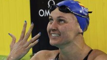 Melani Costa celebra la victoria conseguida en la final de los 400 metros libres.