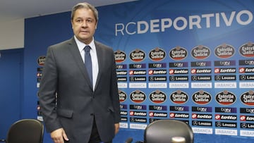 Tino Fernández, en una rueda de prensa en el estadio de Riazor