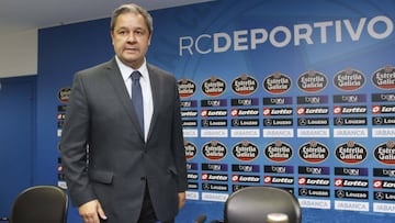 Tino Fern&aacute;ndez, en una rueda de prensa en el estadio de Riazor