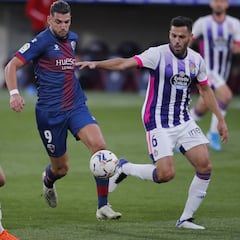 Mir y Sandro apuntan al once titular ante la Real Sociedad