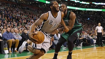 Kawhi Leonard y Jae Crowder en un lance del duelo