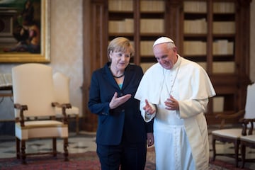 Francisco con Angela Merkel, f赤sica y pol赤tica alemana que desempe?車 las funciones de canciller de su pa赤s desde 2005 a 2021.