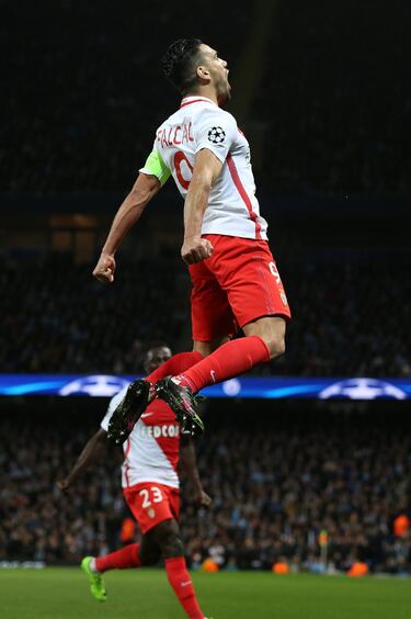 El día que Falcao marcó doblete ante el City 

