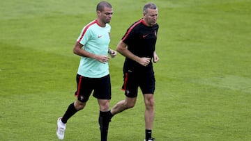Pepe no entrena normal y en Portugal no saben si juega