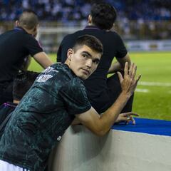 Johan Vásquez anotó en su debut y le dio el empate al Genoa