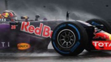 Los Red Bull podr&iacute;an llegar a montar motores Honda en un futuro. McLaren se niega.