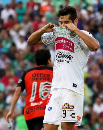 Después de seis torneos con los Guerreros, 'Chuletita' fichó con Jaguares de Chiapas. El goleador no volvió a encontrar la regularidad que llegó a tener con los laguneros. Un semestre después fue a Veracruz y luego al Ascenso MX con Tampico Madero.