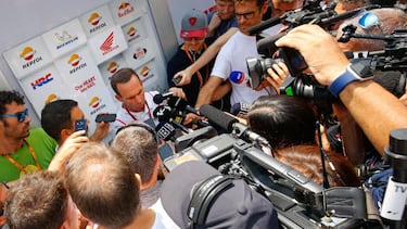 Periodistas durante una rueda de prensa de Alberto Puig.