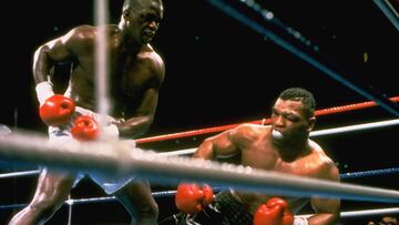 JAPAN - FEBRUARY 11: Boxing: WBC/WBA/IBF Heavyweight Title, James Buster Douglas in action, knocking out Mike Tyson at Tokyo Dome, Tokyo, JPN 2/11/1990 (Photo by Tony Triolo/Sports Illustrated via Getty Images) (SetNumber: D30738)