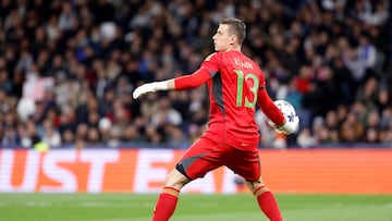 Lunin no estaba contemplado para jugar hoy, pero la baja de último minuto de Kepa le dio oportunidad al ucraniano. Atajó un penal hoy contra el Braga.