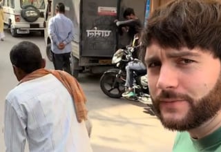 Un español cuenta lo que le ha intentado hacer un taxista de la India al verle “cara de turista”