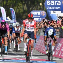 Pedersen completa en el Giro la colección de victorias en las tres grandes