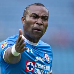 Guerrón y "Maza" encabezan transferibles del Cruz Azul