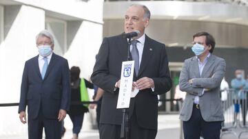 10/06/20
ENRIQUE CEREZO , JAVIER TEBAS , ALMEIDA
PRESENTACION REGRESO DE LA LIGA
PUERTA DEL SOL , MADRID